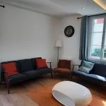 Closest To Disneyland 度假居 塞里斯